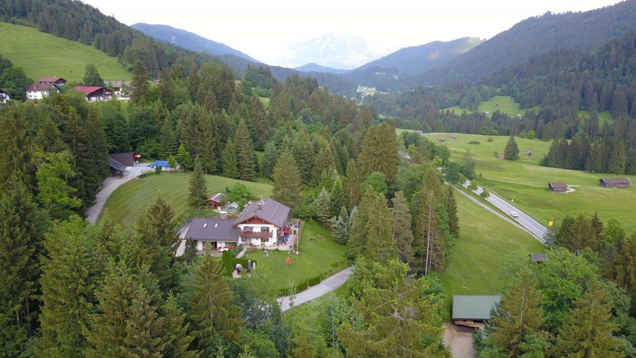 Landhaus Wiesenhof Гармиш-Партенкирхен Экстерьер фото